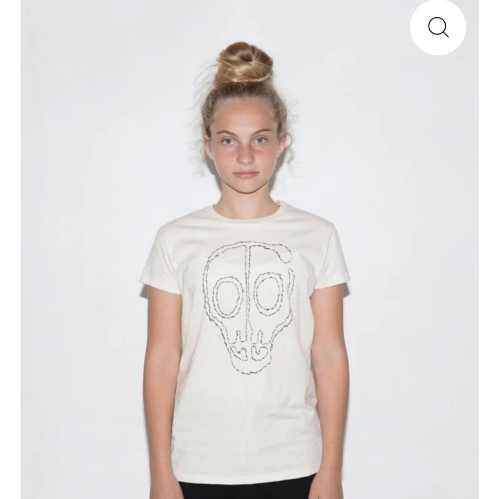 nununu Cream Skull Graphic Tee UNISEX